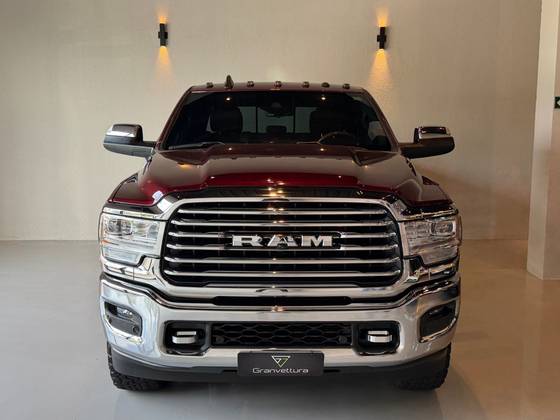 RAM 3500 6.7 I6 TURBO DIESEL LIMITED LONGHORN CD 4X4  AUTOMÁTICO